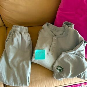 Daily Drills Harbor Henley Sweat Set